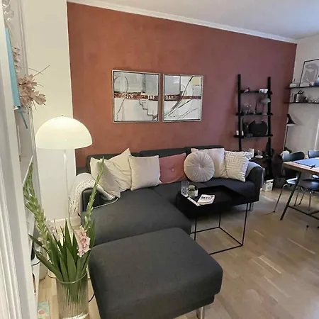 Apartment Place To For Couples In *